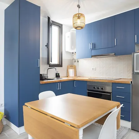 Amazing 2 Bedrooms By The Sea, Lägenhet *