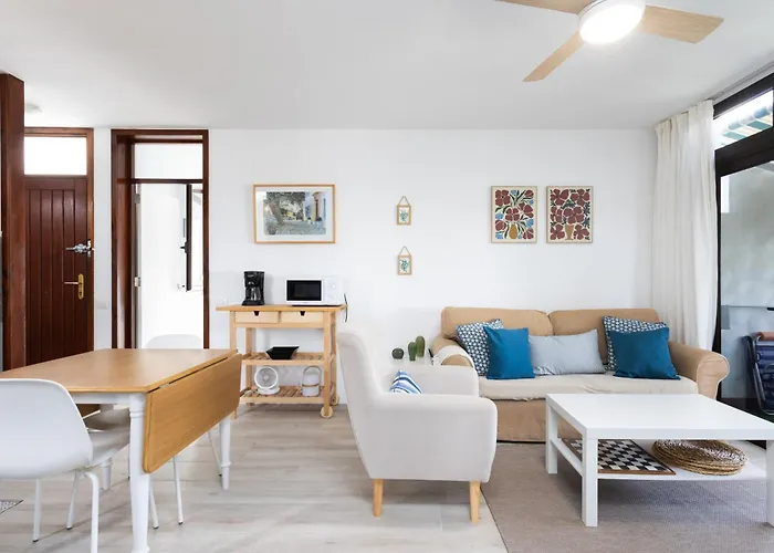 Апартаменты Amazing 2 Bedrooms By The Sea, *