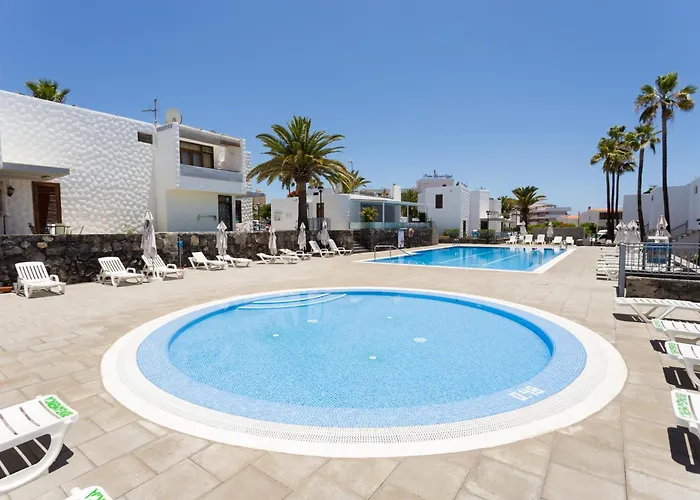 Amazing 2 Bedrooms By The Sea, Адехе