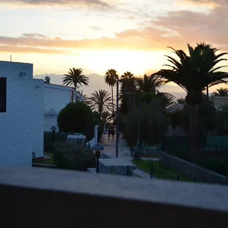 Apartament Amazing 2 Bedrooms By The Sea,