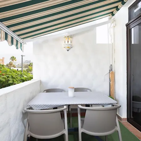 Amazing 2 Bedrooms By The Sea, Apartamento *